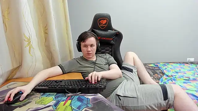 iliaskrislove online show from 24, 7, 2026