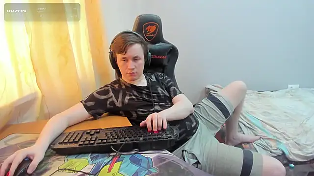 iliaskrislove online show from 28, 7, 2026