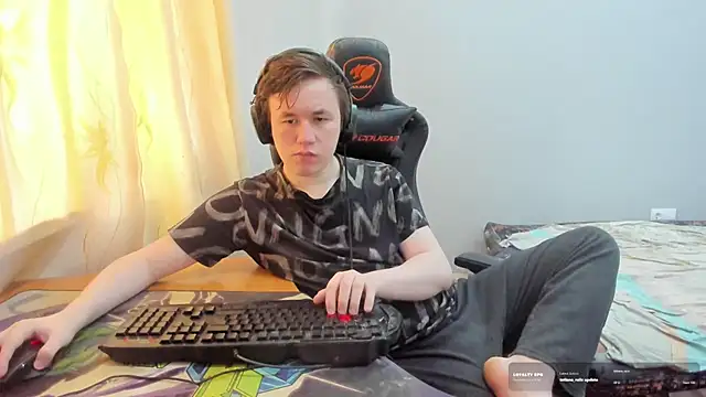 iliaskrislove online show from 5, 8, 2026