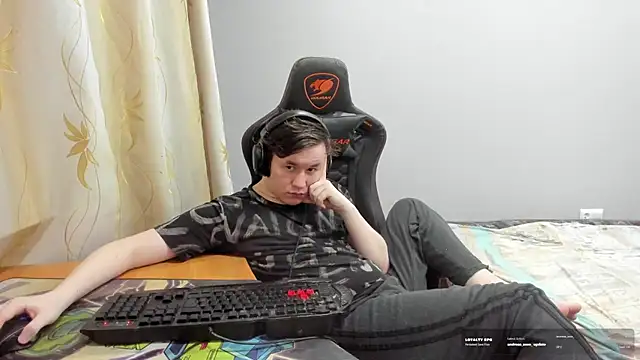iliaskrislove online show from 7, 8, 2026