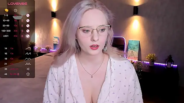 Aemilia  online show from 11, 2, 2025