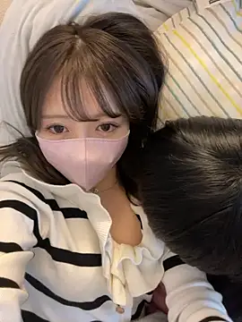 Snapshot of yuki-chi chatting on 29, 11, 2025 yuki-chi online show from 29, 11, 2025