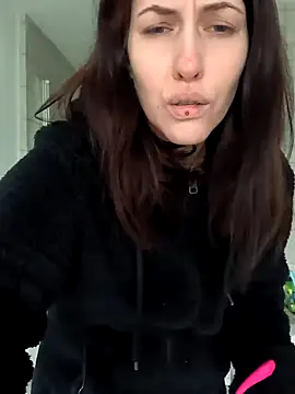 Linalicious online show from 6, 2, 2025