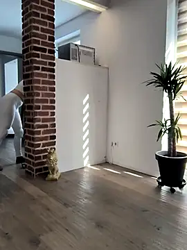 Linalicious online show from 18, 2, 2025