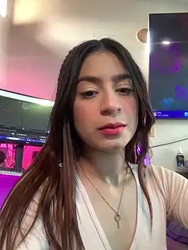 Snapshot of samantha_evans2 chatting on 6, 1, 2025 samantha evans2 online show from 6, 1, 2025