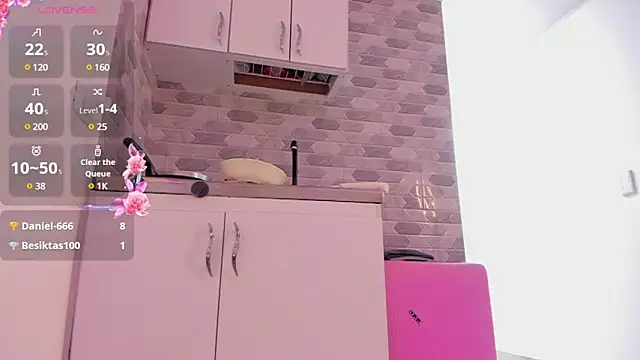 Snapshot of samantha_evans2 chatting on 13, 1, 2025 samantha evans2 online show from 13, 1, 2025