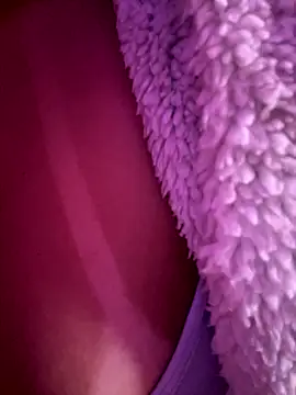 Snapshot of samantha_evans2 chatting on 12, 9, 2025 samantha evans2 online show from 12, 9, 2025