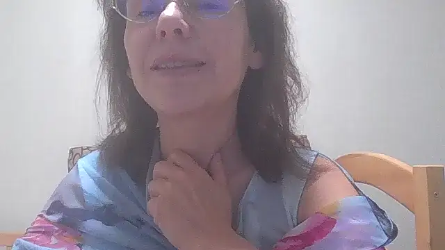 HollyJewel online show from 12, 12, 2024