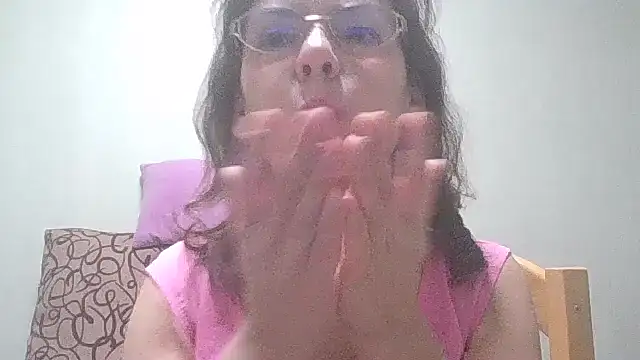 HollyJewel online show from 3, 2, 2025