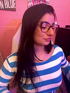 Snapshot of ZoeZayd chatting on 12, 1, 2026 ZoeZayd online show from 12, 1, 2026