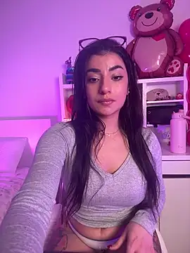 Snapshot of ZoeZayd chatting on 17, 2, 2026 ZoeZayd online show from 17, 2, 2026