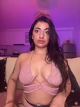 Snapshot of ZoeZayd chatting on 7, 3, 2026 ZoeZayd online show from 7, 3, 2026