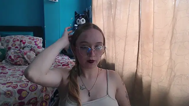 Liaroberts1 online show from 24, 2, 2025