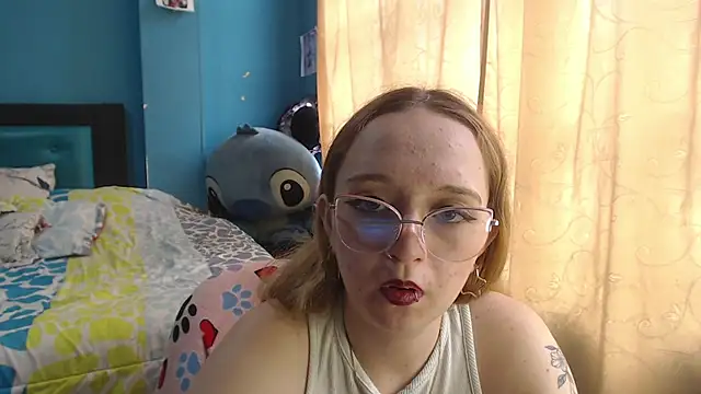 Liaroberts1 online show from 17, 3, 2025