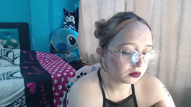 Liaroberts1 online show from 19, 3, 2025