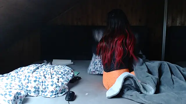 BoeseMoni1998 online show from 15, 2, 2025