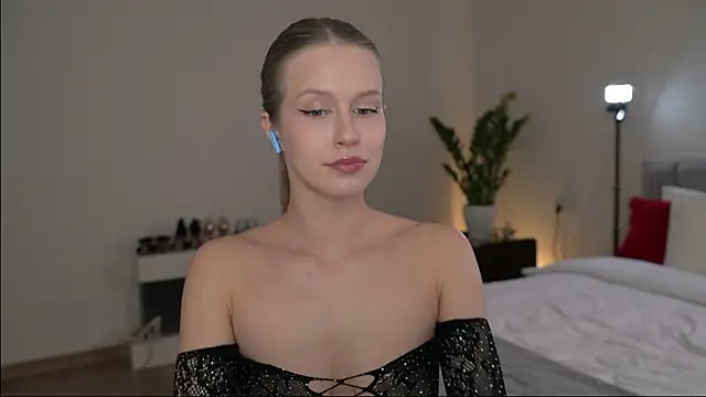 ella twinkl online show from 2, 5, 2026