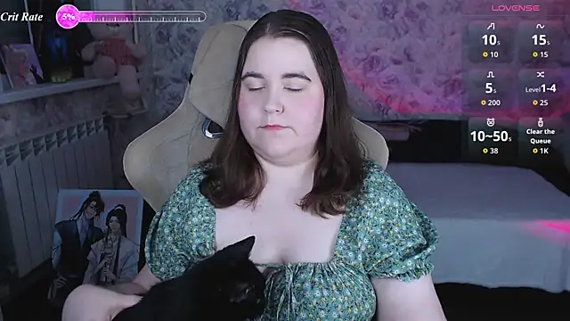 Estelle Hicks online show from 7, 8, 2026
