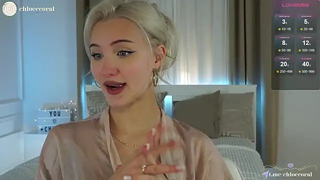 ChloeCoral online show from 16, 1, 2025