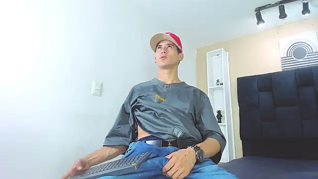 Jhonn Rhyss online show from 4, 1, 2025