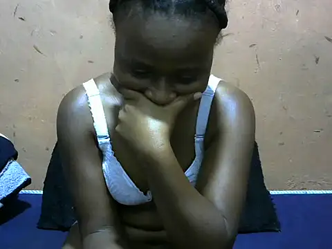 Snapshot of sexy-rosie chatting on 5, 10, 2025 sexy-rosie online show from 5, 10, 2025