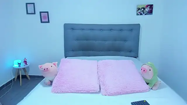 Agataowens online show from 24, 9, 2025