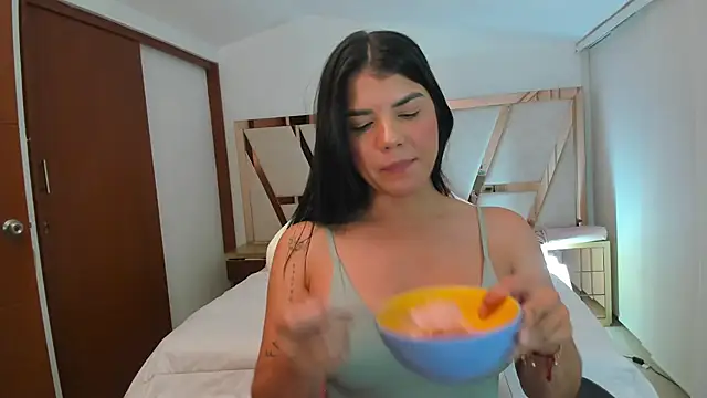 emma lopes online show from 25, 3, 2026