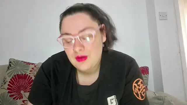 Bustycurves online show from 20, 10, 2025