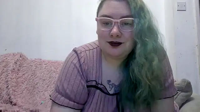 Bustycurves online show from 20, 4, 2026