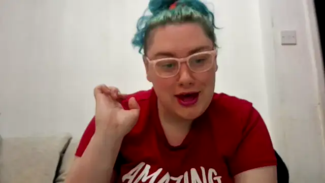 Bustycurves online show from 3, 6, 2026