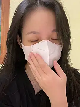 Snapshot of minmin2kk5 chatting on 14, 10, 2025 minmin2kk5 online show from 14, 10, 2025