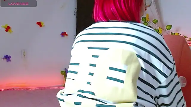 Littlerouse  online show from 21, 11, 2025