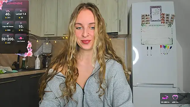 Snapshot of violet_blue_eyes chatting on 11, 12, 2024 violet blue eyes online show from 11, 12, 2024