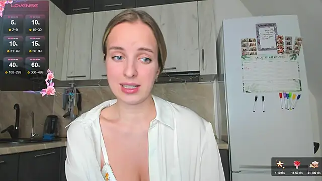 Snapshot of violet_blue_eyes chatting on 18, 12, 2024 violet blue eyes online show from 18, 12, 2024