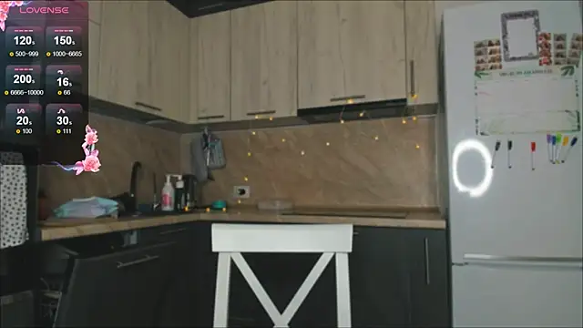 Snapshot of violet_blue_eyes chatting on 28, 12, 2024 violet blue eyes online show from 28, 12, 2024