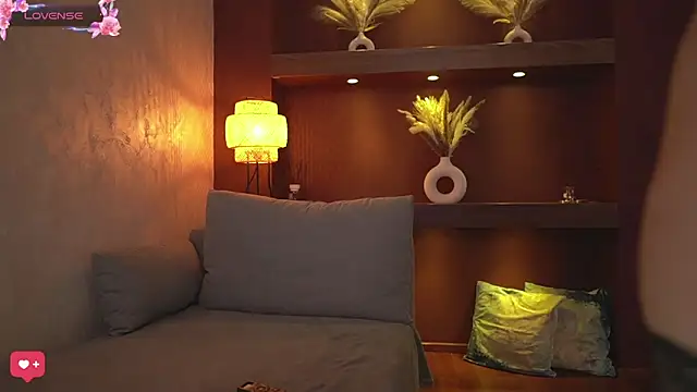 Snapshot of JustinneJade chatting on 21, 1, 2025 JustinneJade online show from 21, 1, 2025