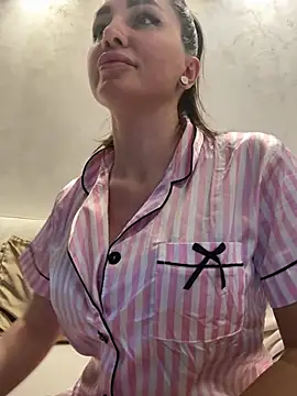 Snapshot of JustinneJade chatting on 7, 2, 2025 JustinneJade online show from 7, 2, 2025