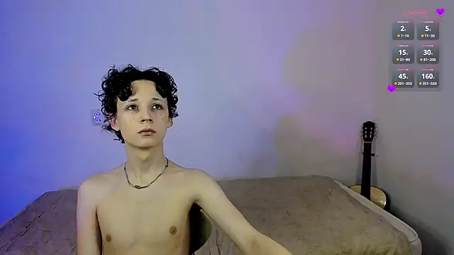 Vampirella GS online show from 9, 2, 2025