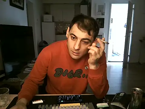 Snapshot of mihaimichael chatting on 22, 7, 2026 mihaimichael online show from 22, 7, 2026