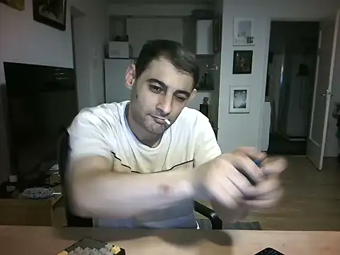Snapshot of mihaimichael chatting on 27, 7, 2026 mihaimichael online show from 27, 7, 2026