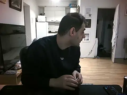Snapshot of mihaimichael chatting on 28, 7, 2026 mihaimichael online show from 28, 7, 2026