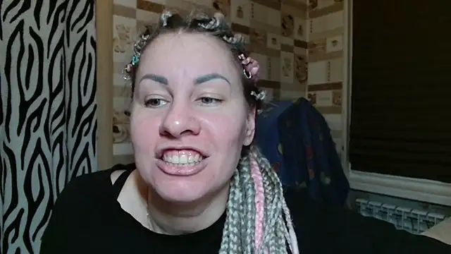 TherestlessKitty online show from 5, 5, 2026