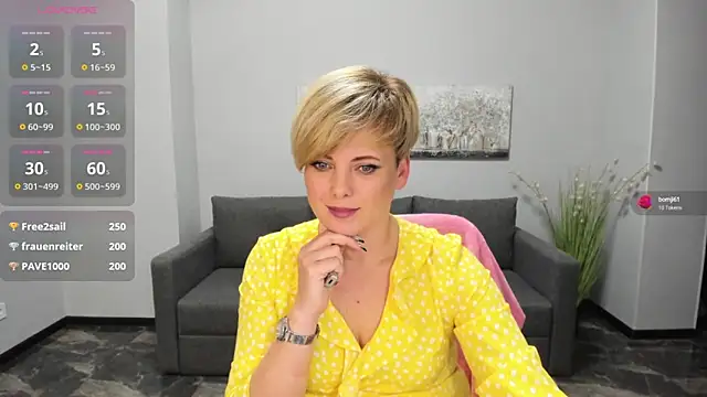 Julia Wilsone online show from 18, 1, 2025