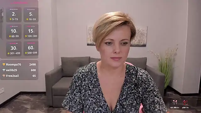 Julia Wilsone online show from 11, 2, 2025