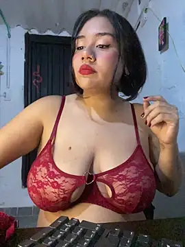 Snapshot of SofiaGarcia7 chatting on 5, 8, 2026 SofiaGarcia7 online show from 5, 8, 2026