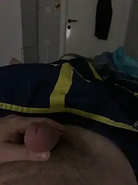 Erenn34 online show from 3, 10, 2025