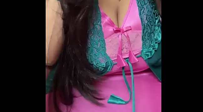 Moody Girl2 online show from 22, 12, 2024