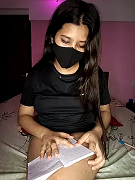 Snapshot of GFndBF chatting on 2, 3, 2025 GFndBF online show from 2, 3, 2025