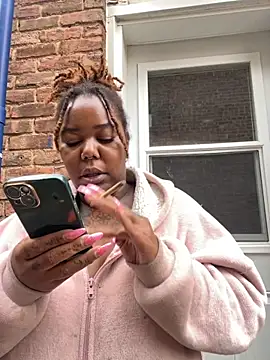 Snapshot of Goddess_Nafeesha chatting on 15, 10, 2025 Goddess Nafeesha online show from 15, 10, 2025