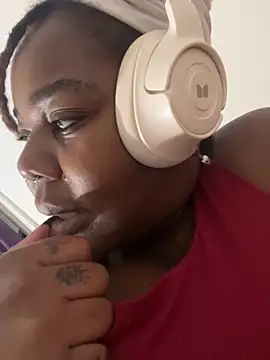 Snapshot of Goddess_Nafeesha chatting on 30, 10, 2025 Goddess Nafeesha online show from 30, 10, 2025